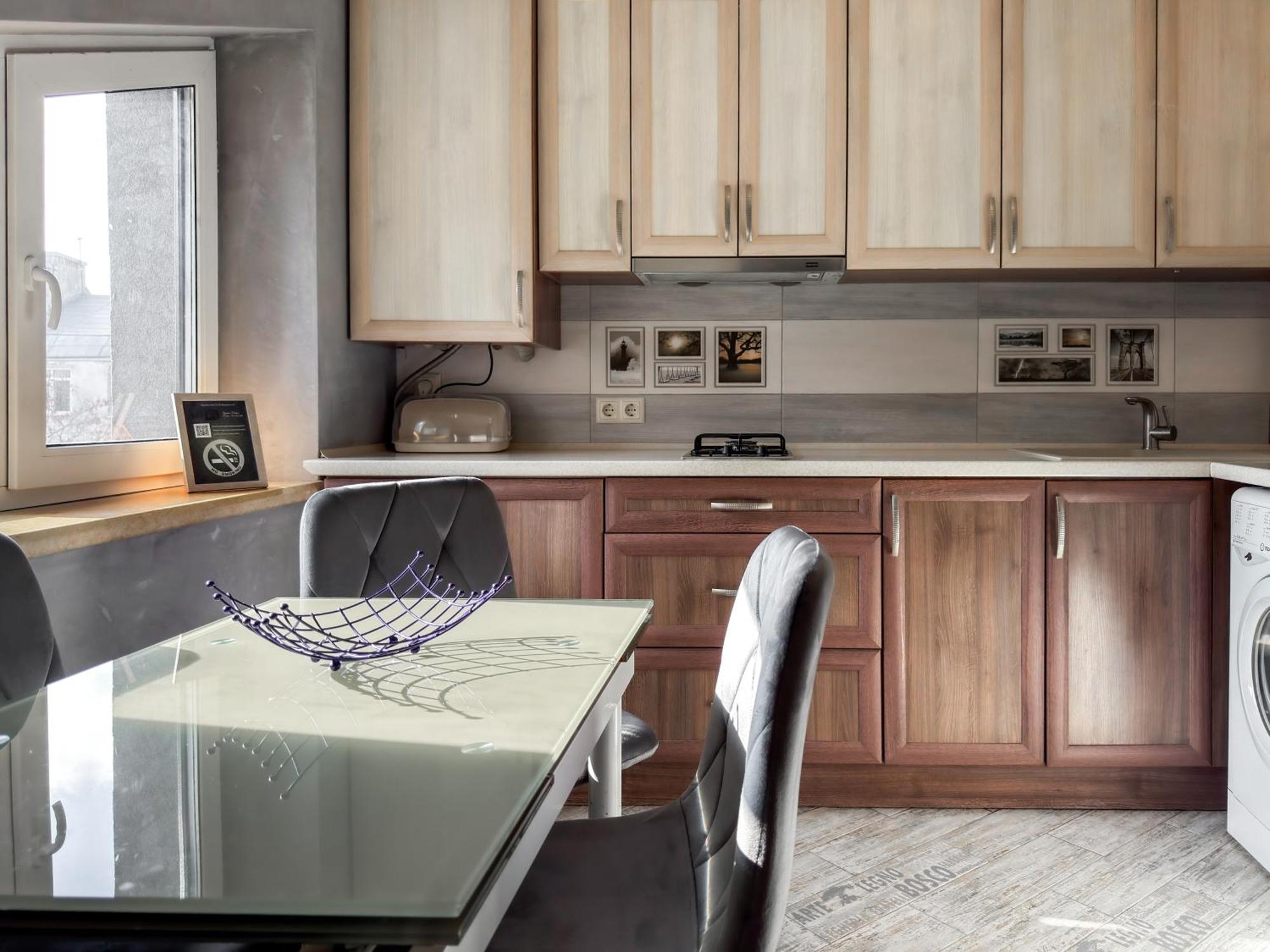 Apartments On Zaliznychna 49 İvano-Frankivsk Dış mekan fotoğraf
