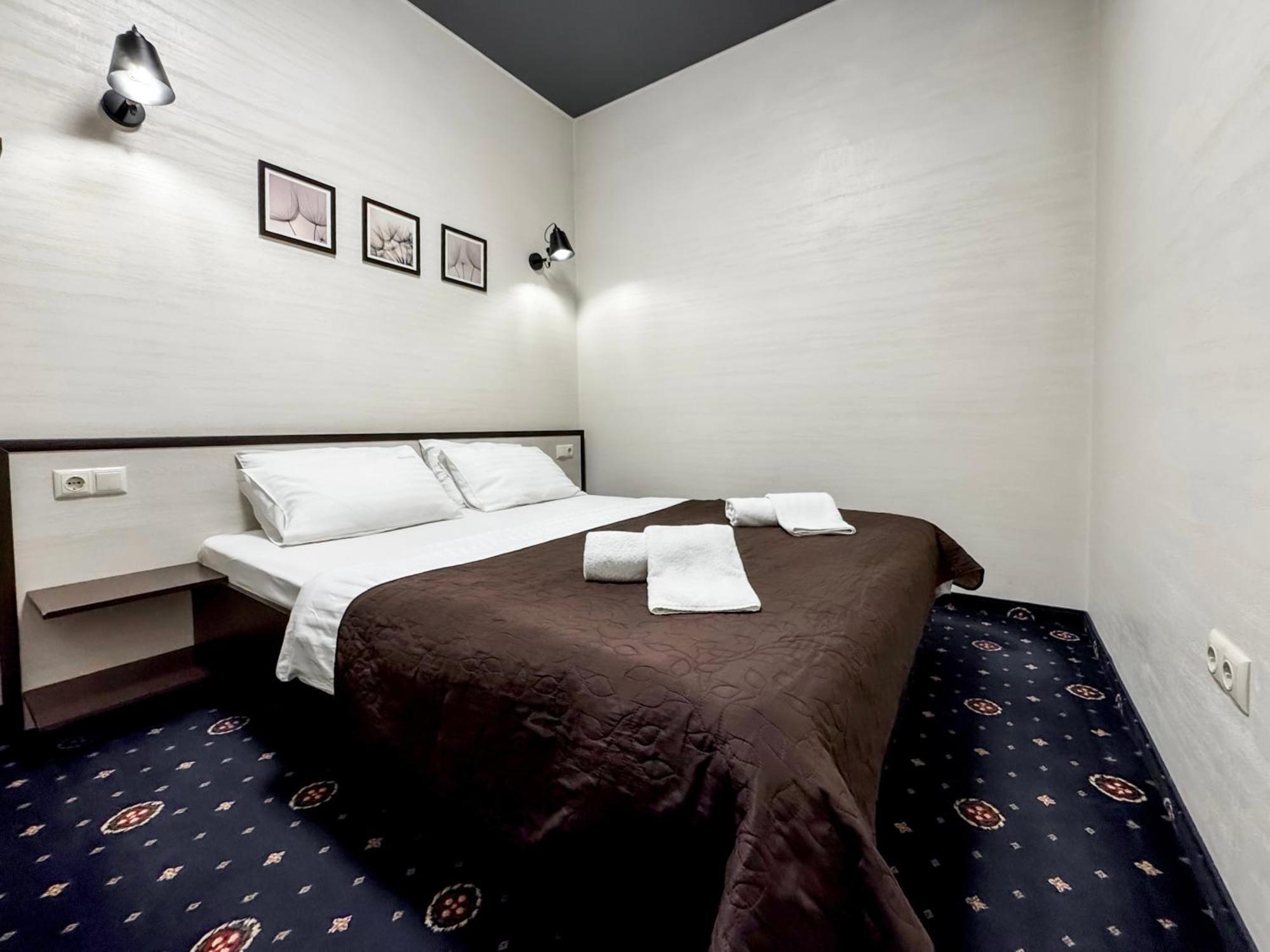 Apartments On Zaliznychna 49 İvano-Frankivsk Dış mekan fotoğraf