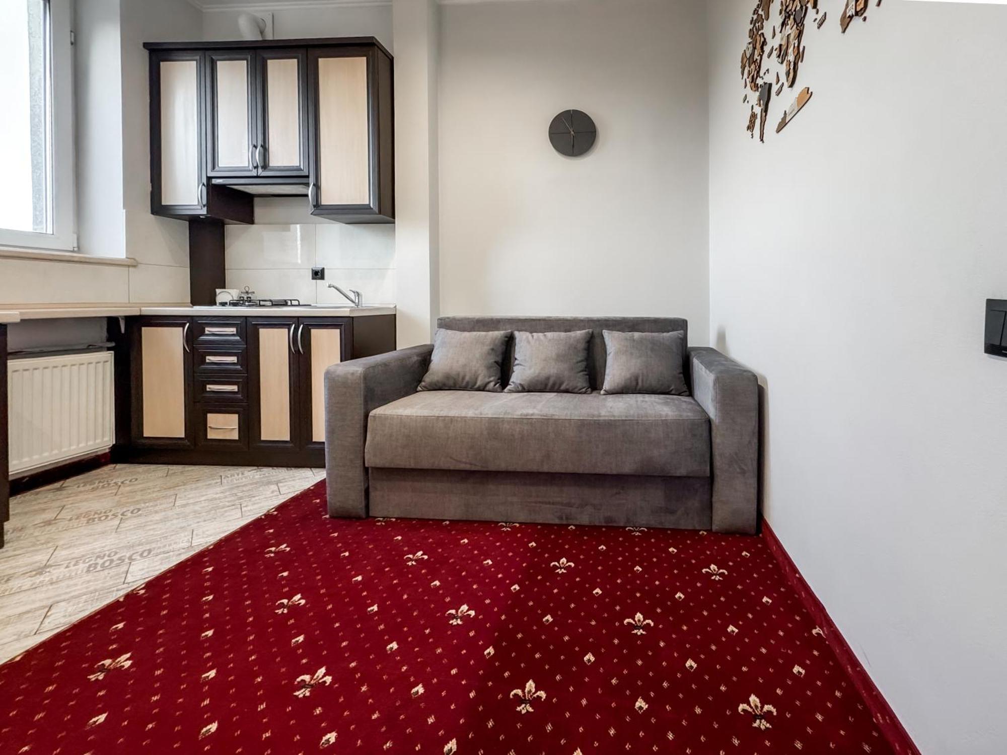 Apartments On Zaliznychna 49 İvano-Frankivsk Dış mekan fotoğraf