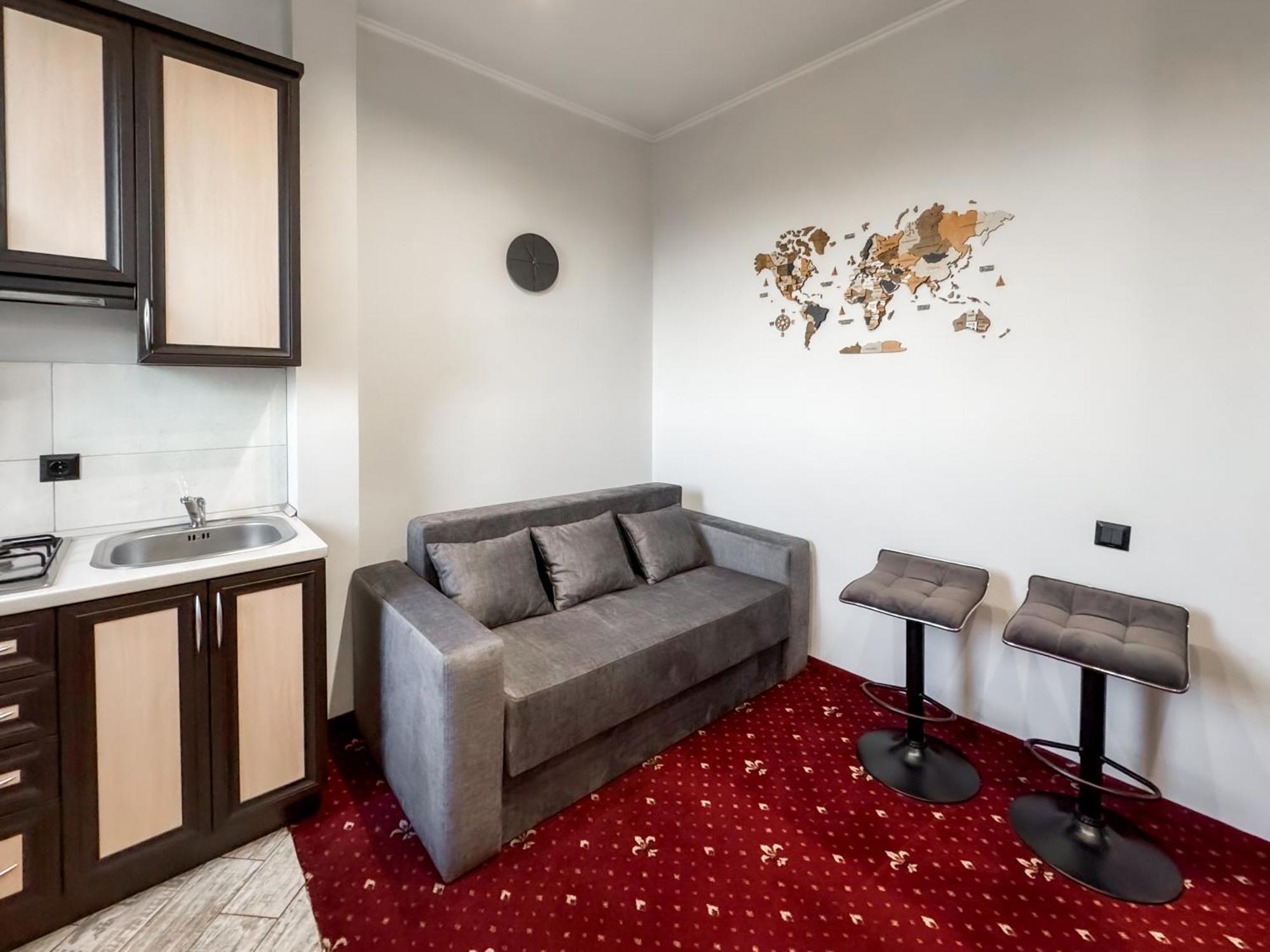 Apartments On Zaliznychna 49 İvano-Frankivsk Dış mekan fotoğraf