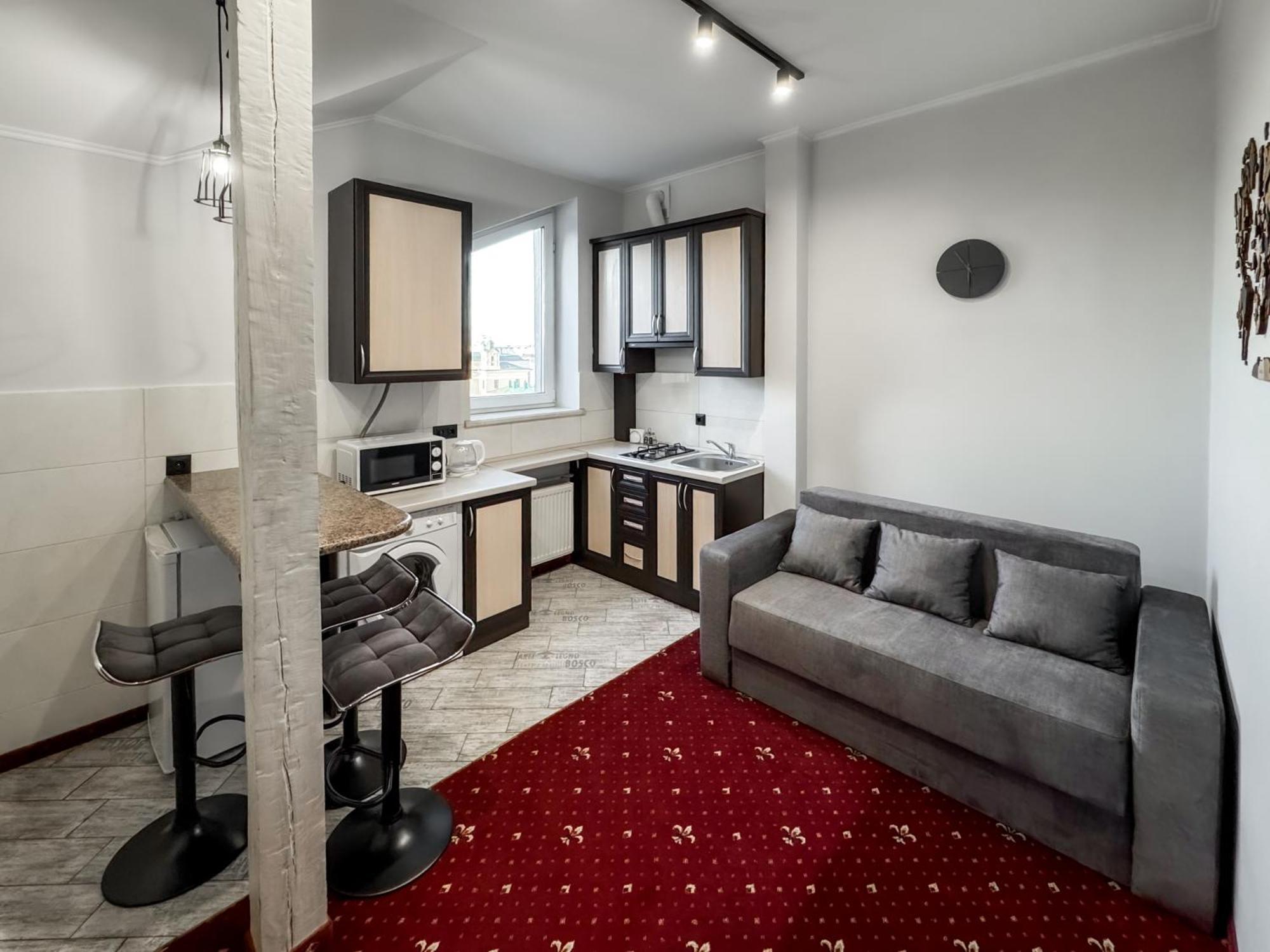 Apartments On Zaliznychna 49 İvano-Frankivsk Dış mekan fotoğraf