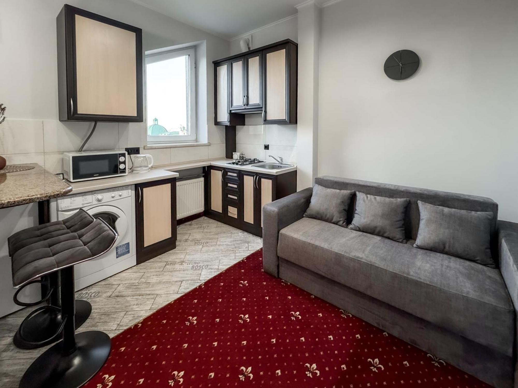 Apartments On Zaliznychna 49 İvano-Frankivsk Dış mekan fotoğraf