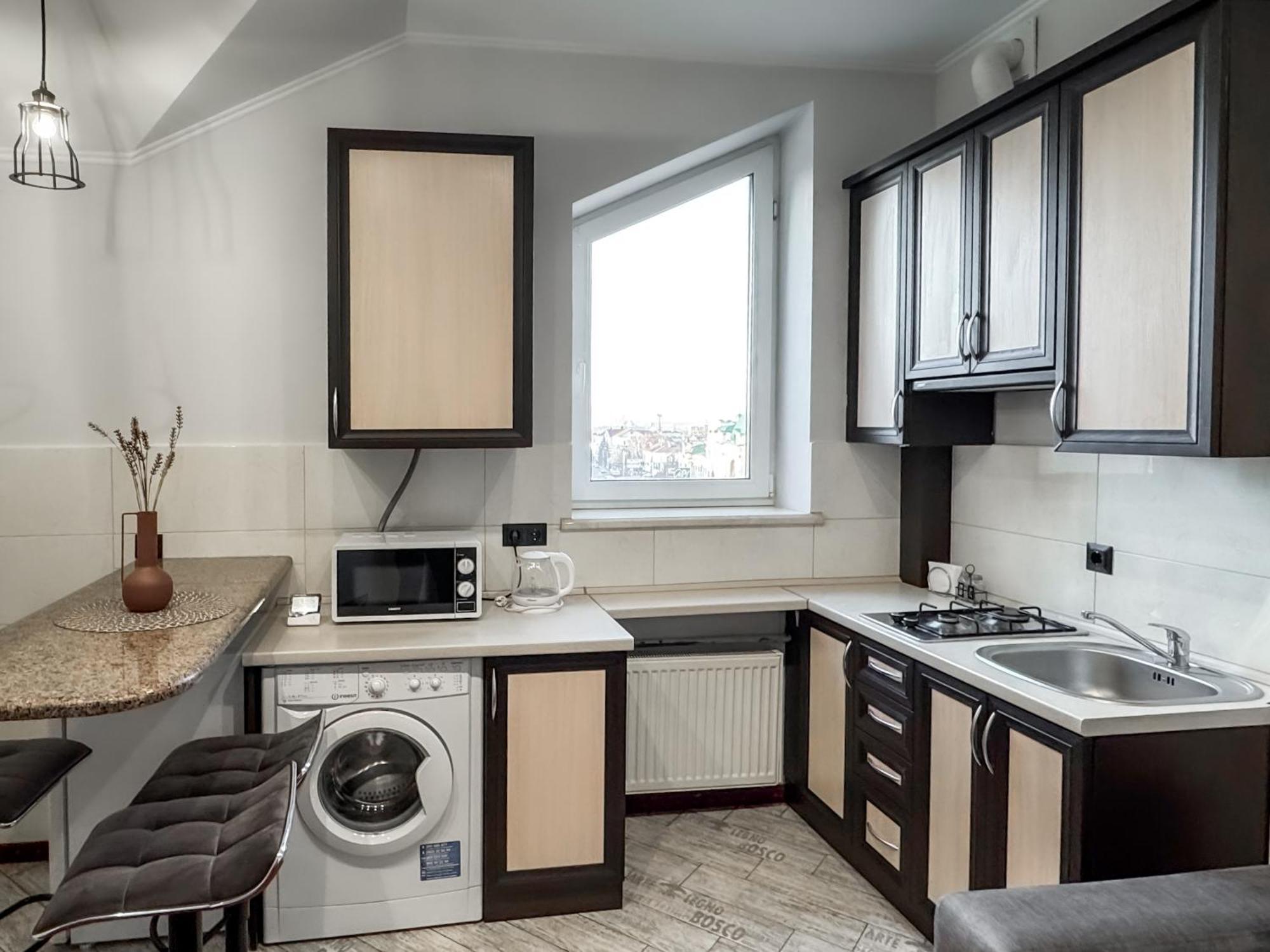 Apartments On Zaliznychna 49 İvano-Frankivsk Dış mekan fotoğraf